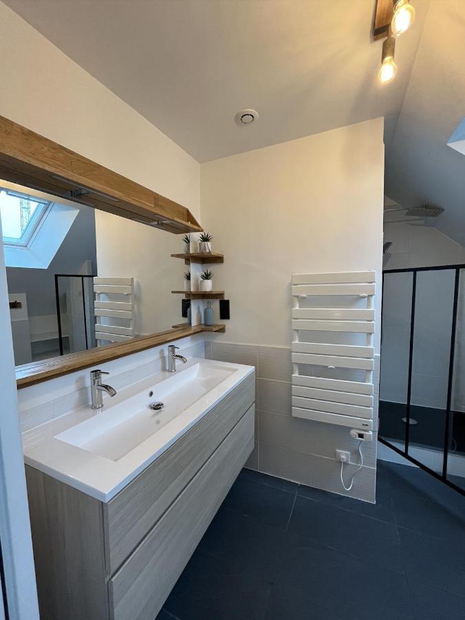Charmant appartement de tourisme  Les Pierres de Symphorien - parking gratuit Vannes Extérieur photo